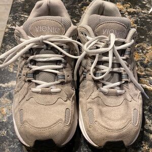 Mens Vionic solid gray lace up sneakers size 9